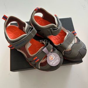 Merrell’s Little Kids Shoe Size 2 with velcro closure